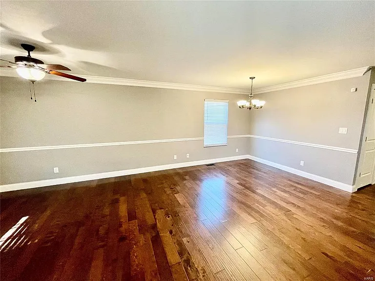 932 Chesapeake Junction Ln — Photo 4