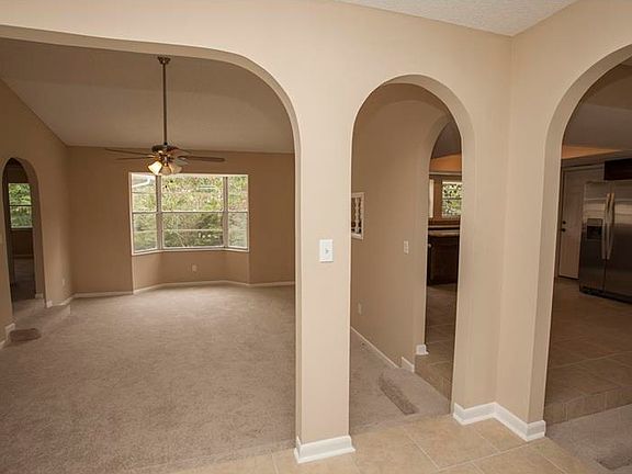 5th image of 1160 S Seagate Dr