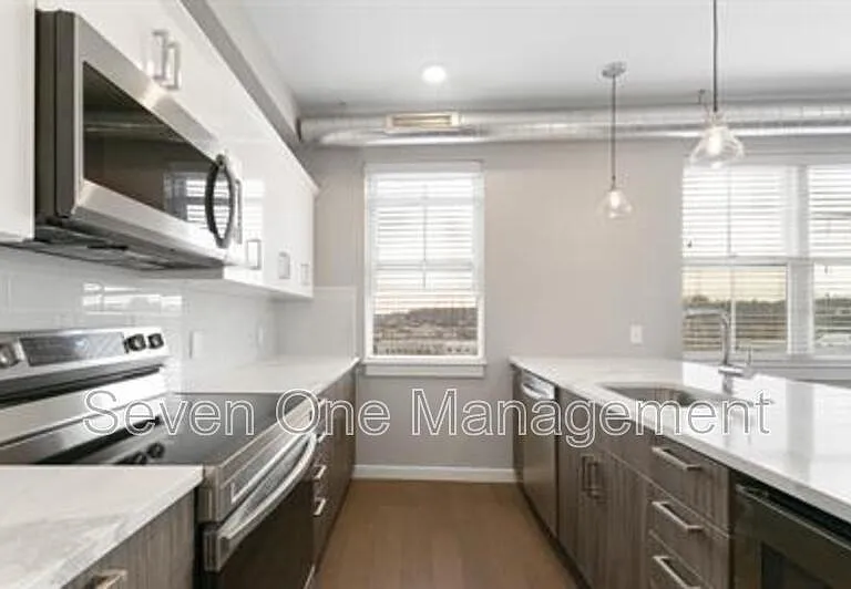 4649 Umbria St #308 — Photo 8