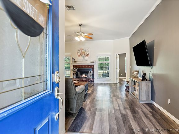 4th image of 14341 S Poplar Pl