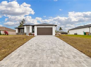 1206 NE 6th Place Cpe, Cape Coral, FL 33909