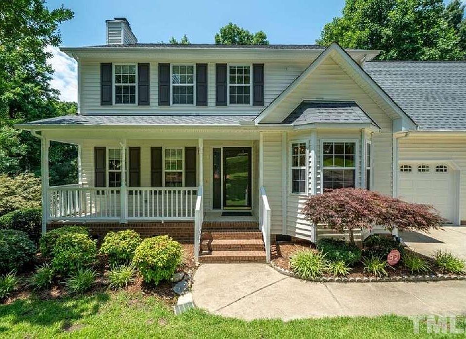 1st image of 423 Hogan Cir