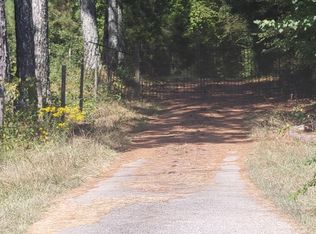324 Honeysuckle Ln, Temple, GA 30179