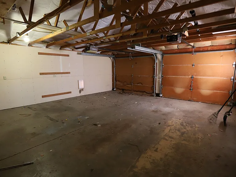 2260 Papago Ct — Photo 11