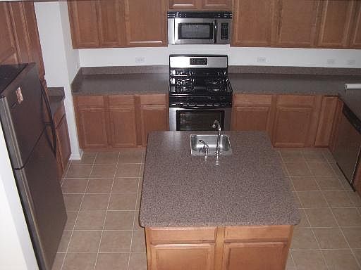3rd image of 720 N Telluride Ct