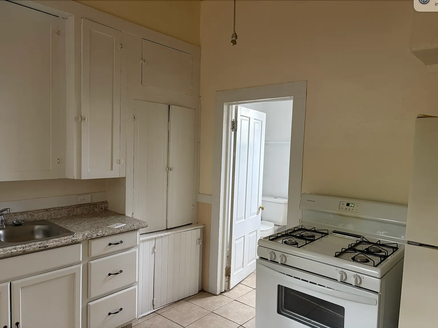 Studio, $1,850 — Photo 3