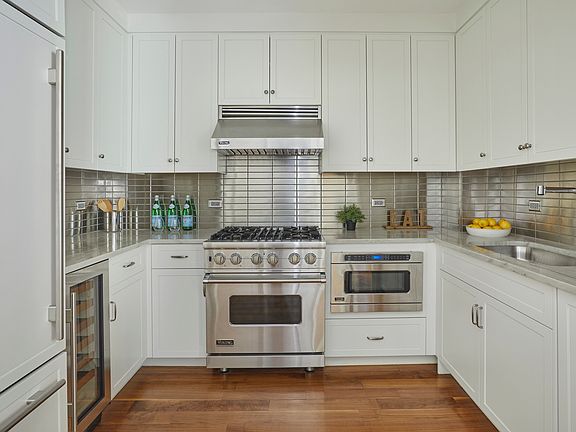 2nd image of 2150 Broadway #9G