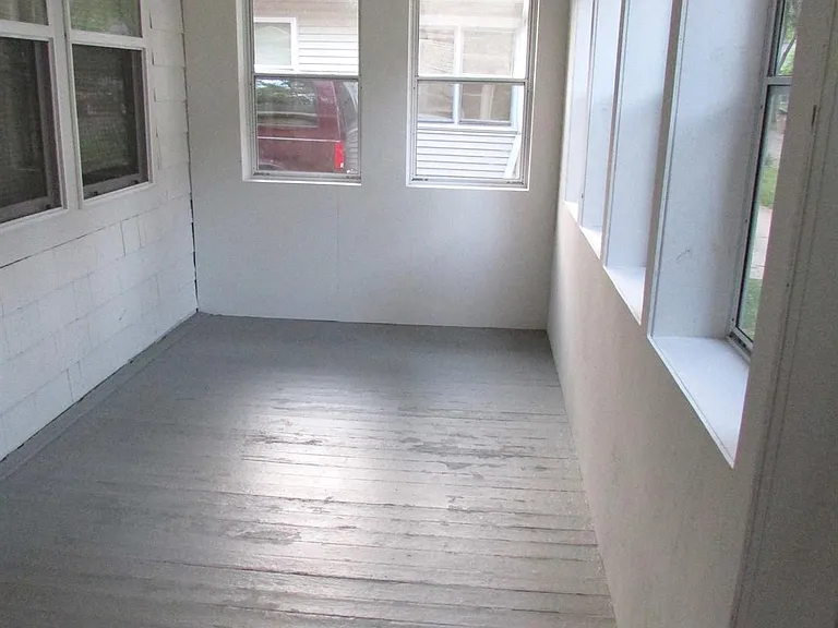 2702 Dahle St — Photo 11