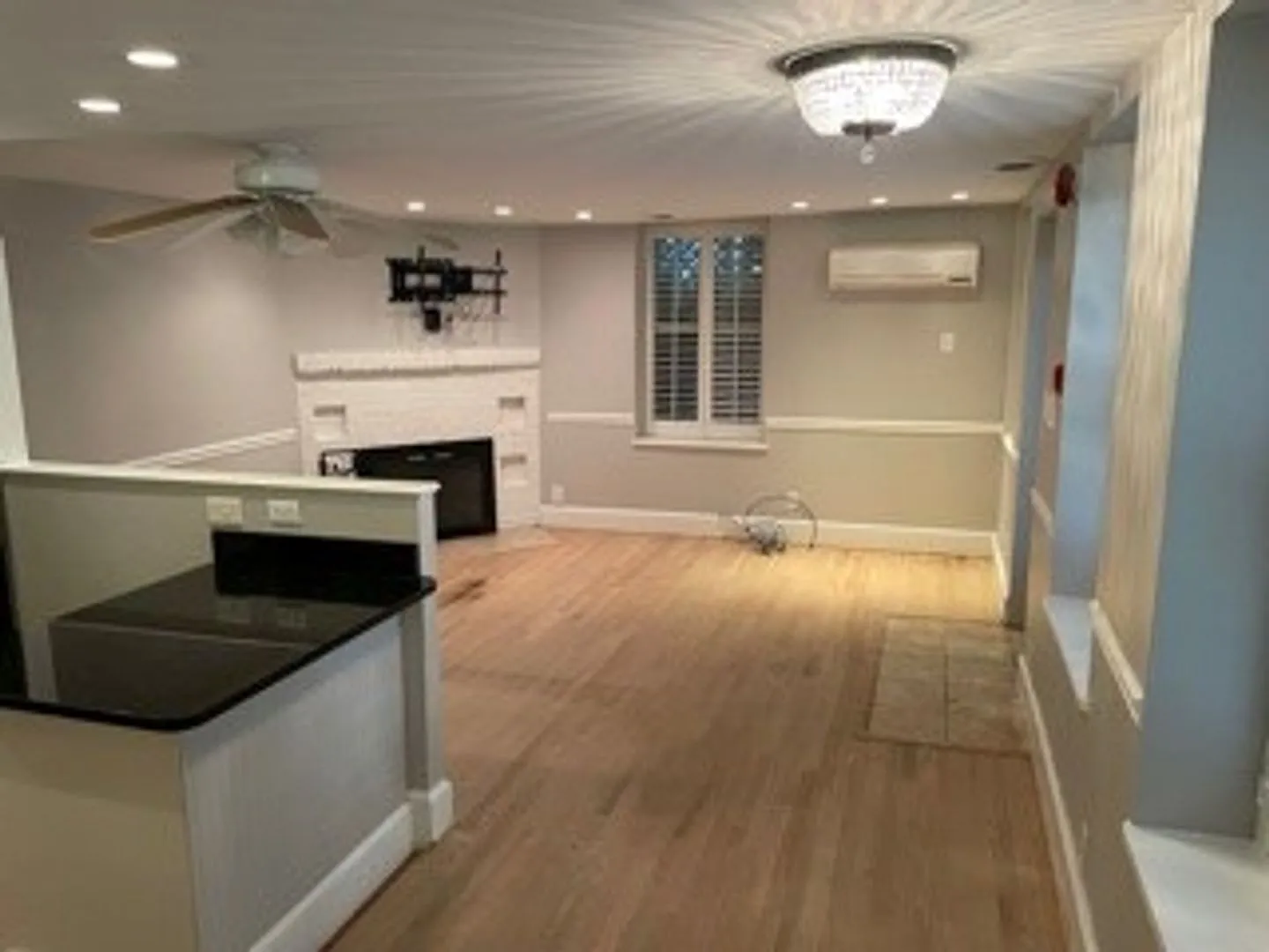 1br In Georgetown East Village With Parking — Photo 1