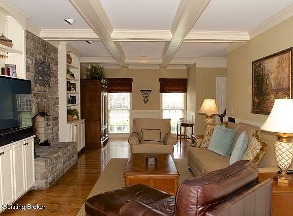 6907 Sprig Leaf CIrcle08.jpg