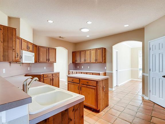 5th image of 3651 Katy Hollow Dr