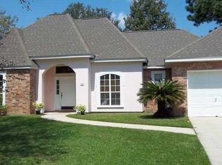 1213 Sycamore Pl, Mandeville, LA 70448