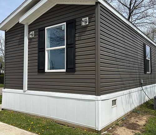 2nd image of 2800 W Memorial Dr #145