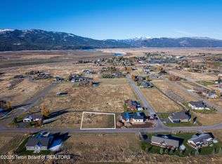70 Columbine St, Alpine, WY 83128