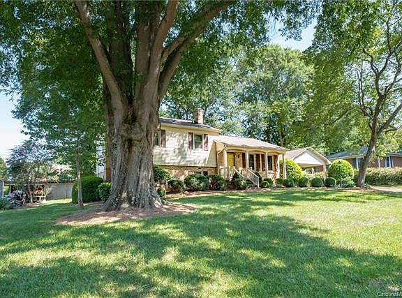 2nd image of 208 Rock Creek Dr