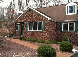 759 W Shore Trl, Sparta, NJ 07871