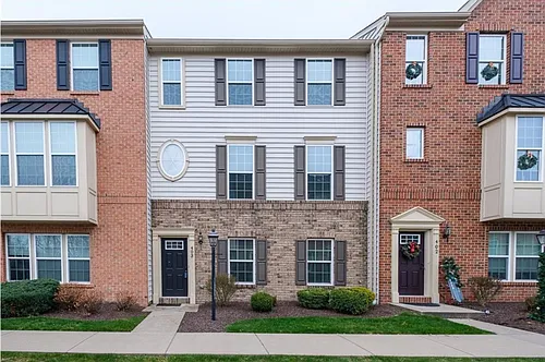 403 Pointe View Dr Photo 1