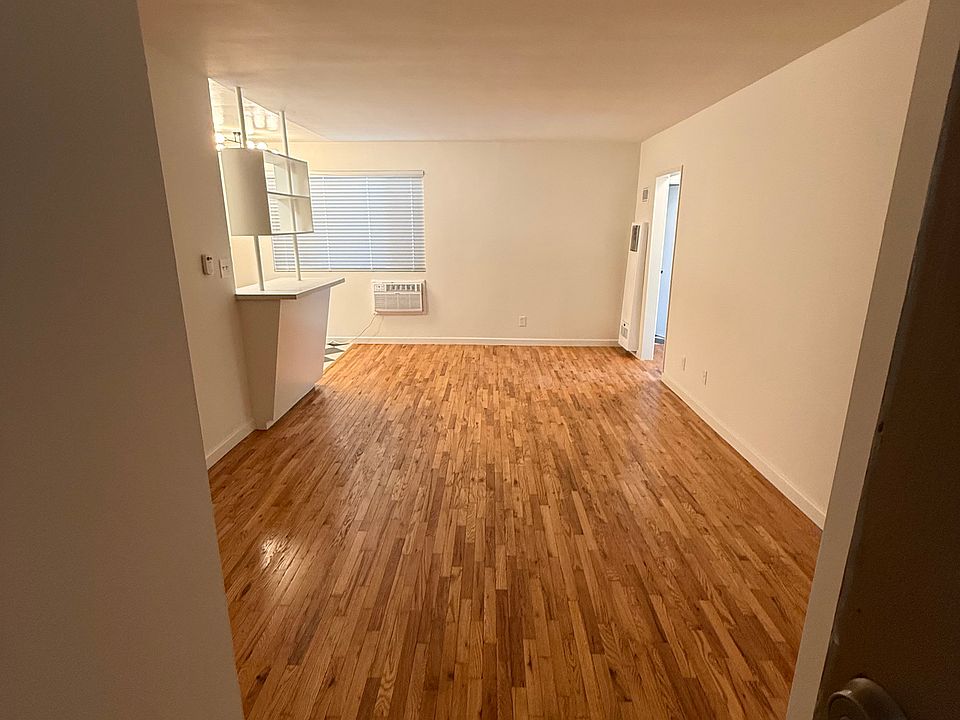 1st image of 1120 N Curson Ave APT 7