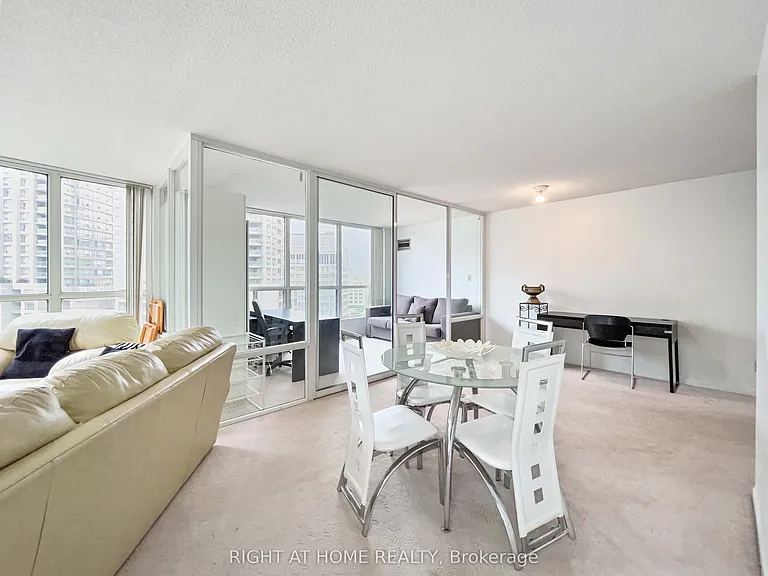 24 Wellesley St W #1113 — Photo 14