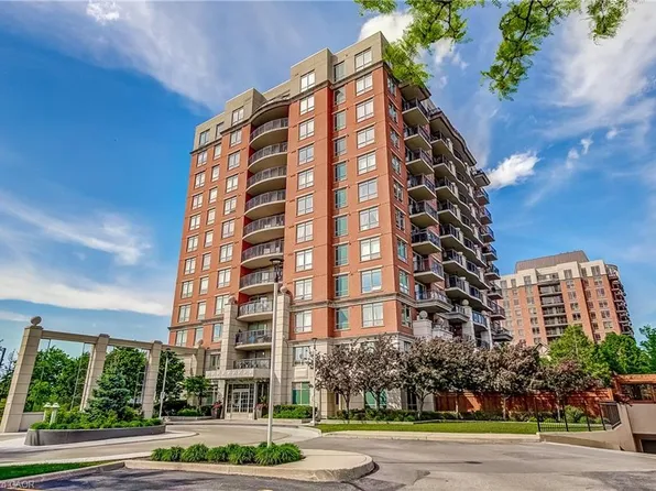 2365 Central Park Dr W #601, Oakville, ON L6H 0C7