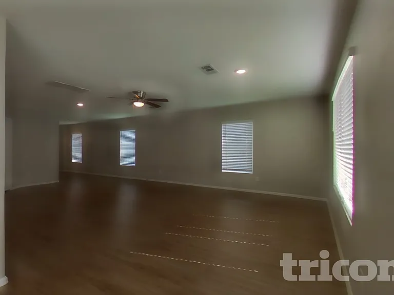 18613 Rosehill Prairie Dr — Photo 2