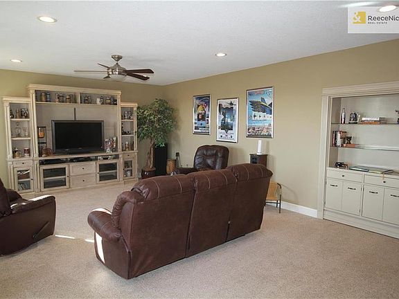 3rd image of 19817 E Castle Dr