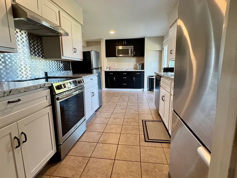 1461 Crystal Heights Rd — Photo 3