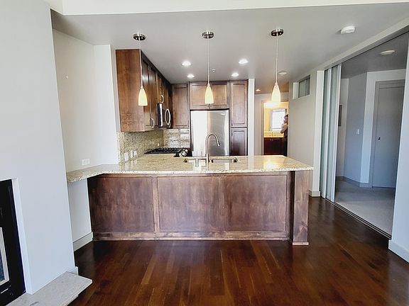 4th image of 10610 NE 9th Pl Unit 804