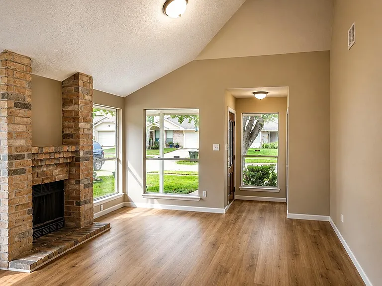 13619 Carsa Ln — Photo 3