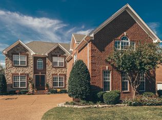 105 Riverbirch Ln, Hendersonville, TN 37075