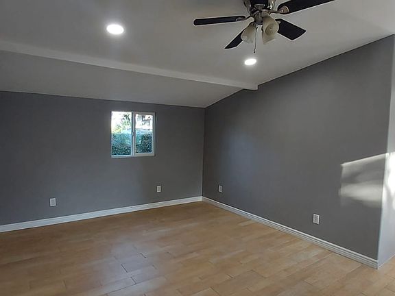 3rd image of 303 W Alvarado St
