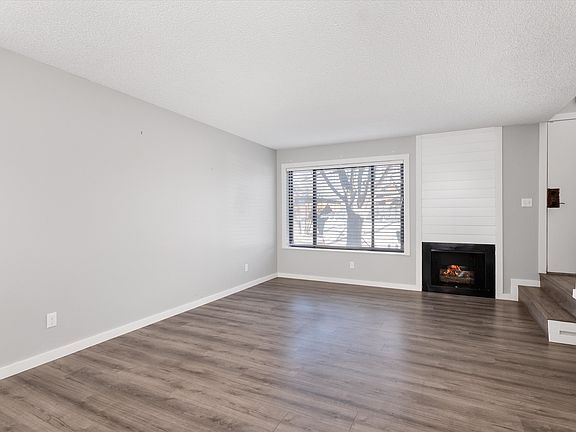 4th image of 1227 S Dillon Way