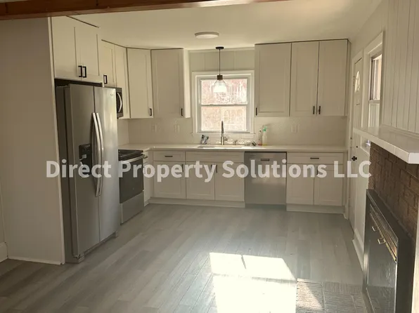 724 Ascot Dr, Charlotte, NC 28215