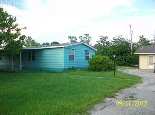 8125 Heck Dr, North Fort Myers, FL 33917