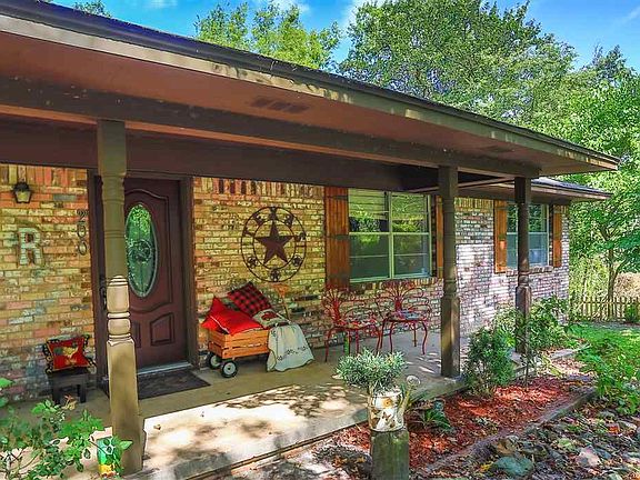 2nd image of 200 Holly Dr