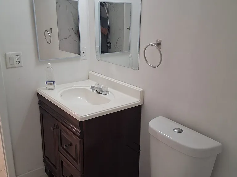 1024 Lochmont Dr #2 — Photo 6