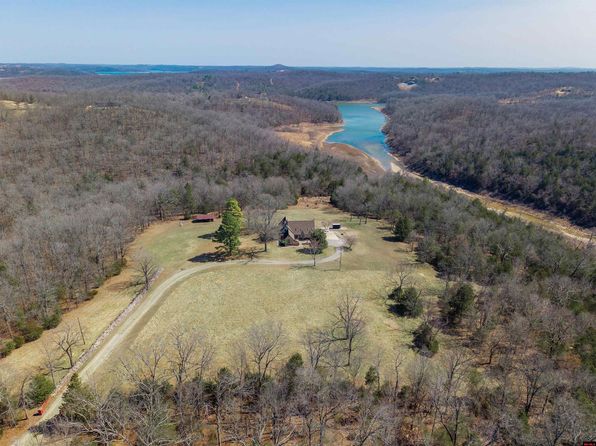 1046 Slick Rock Rd, Mountain Home, AR 72653