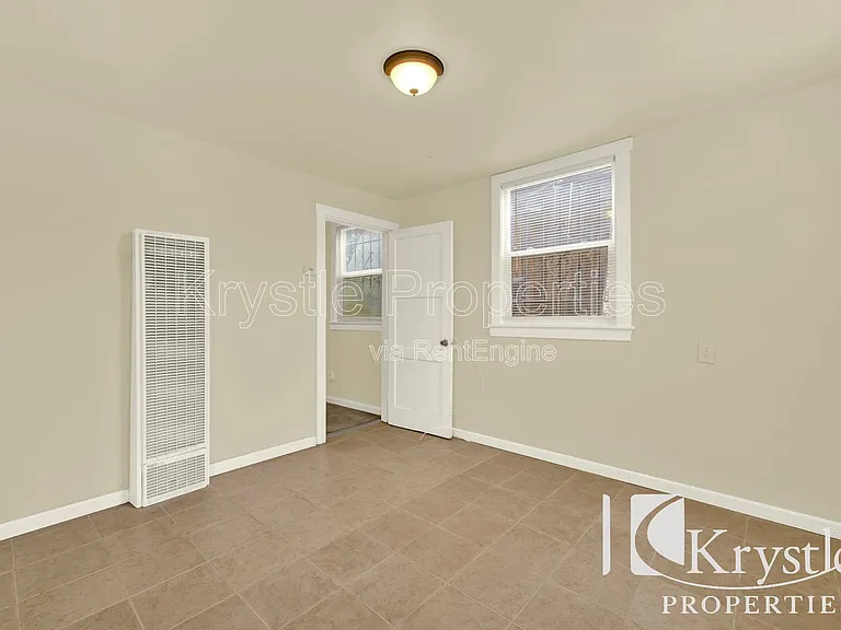 505 Hichborn St #B — Photo 7