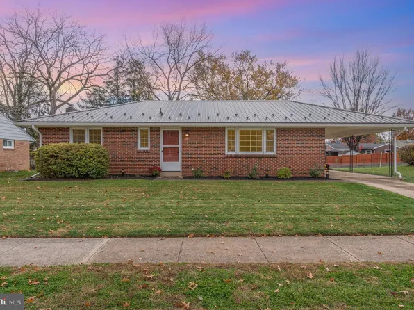 20 Chestnut St, Camp Hill, PA 17011