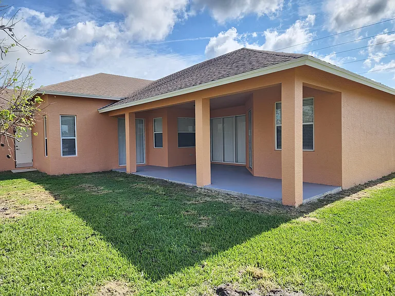 4374 SW Savona Blvd — Photo 21