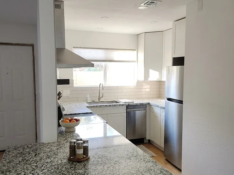 4206 W Calavar Rd — Photo 5