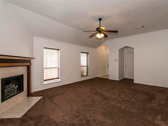 5th image of 12210 Claresholm Dr