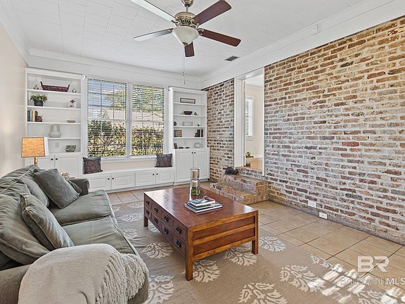 2nd image of 2903 Brierwood Dr