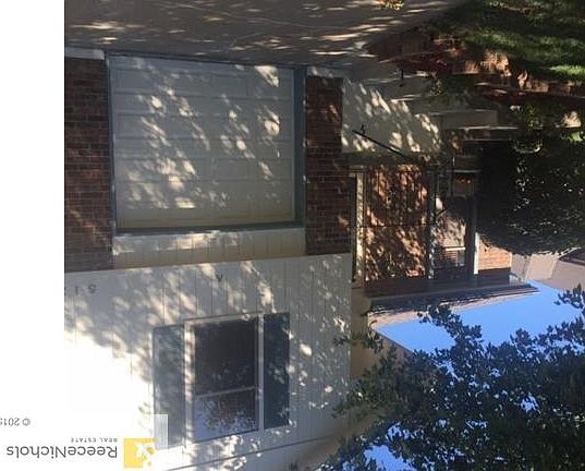 2nd image of 512 SE Morningside Dr APT A