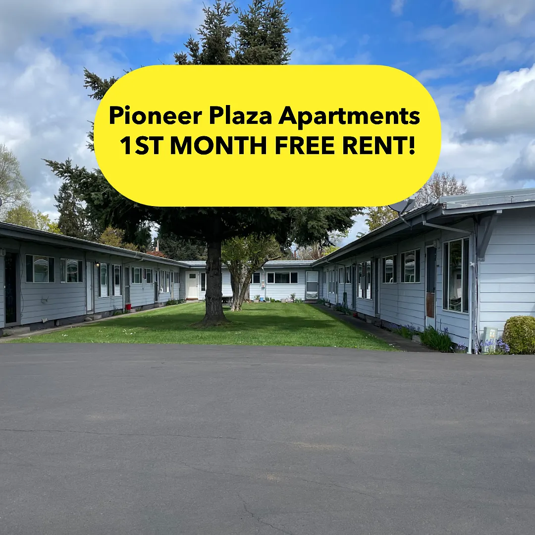 Pioneer Plaza — Photo 1