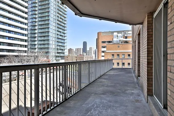 25 Wellesley St W — Photo 21
