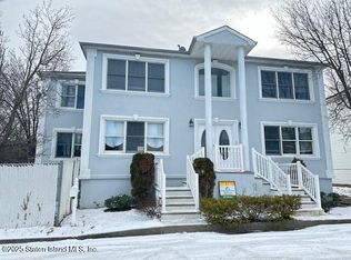 10 Simon Ct, Staten Island, NY 10307