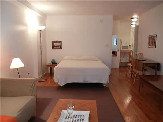 Rented by Luxor Homes & Investment Realty | media 25