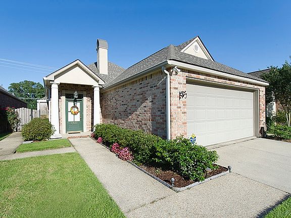 2nd image of 3923 Woodland Hill Ct