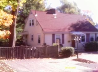 20 Fletcher Rd, Woburn, MA 01801